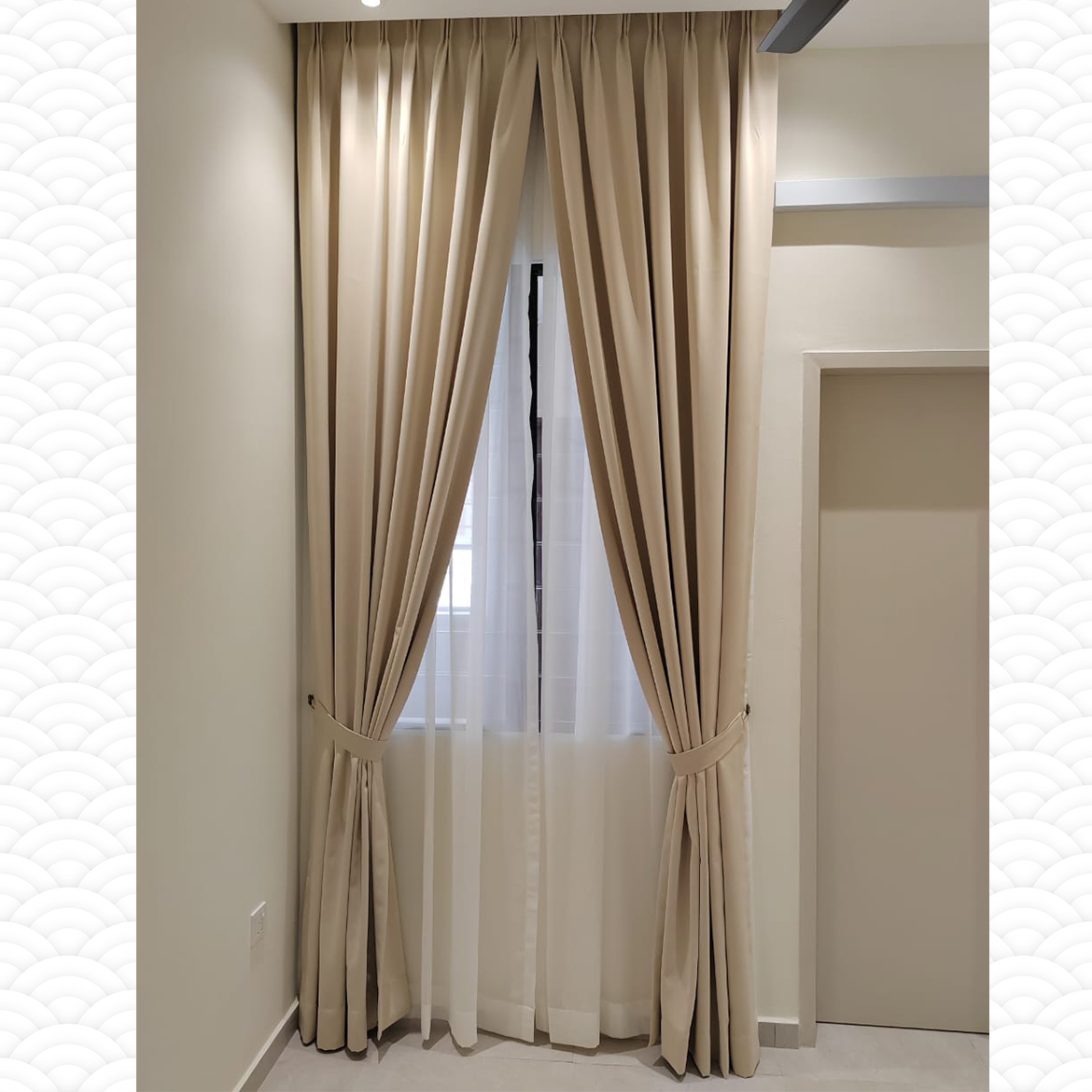french-pleat