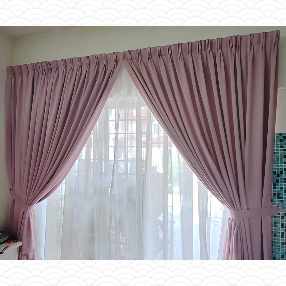 french-pleat
