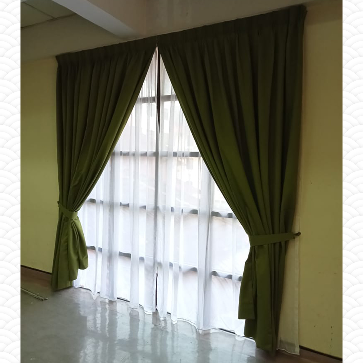 french-pleat
