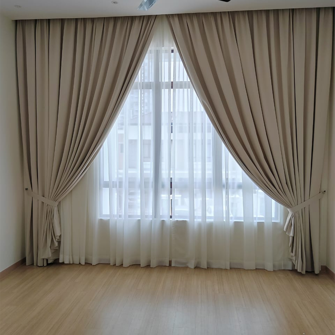 french-pleat